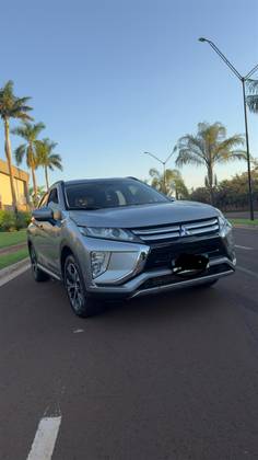 MITSUBISHI ECLIPSE CROSS 1.5 MIVEC TURBO GASOLINA HPE CVT MITSUBISHI ECLIPSE CROSS 1.5 MIVEC TURBO GASOLINA HPE CVT